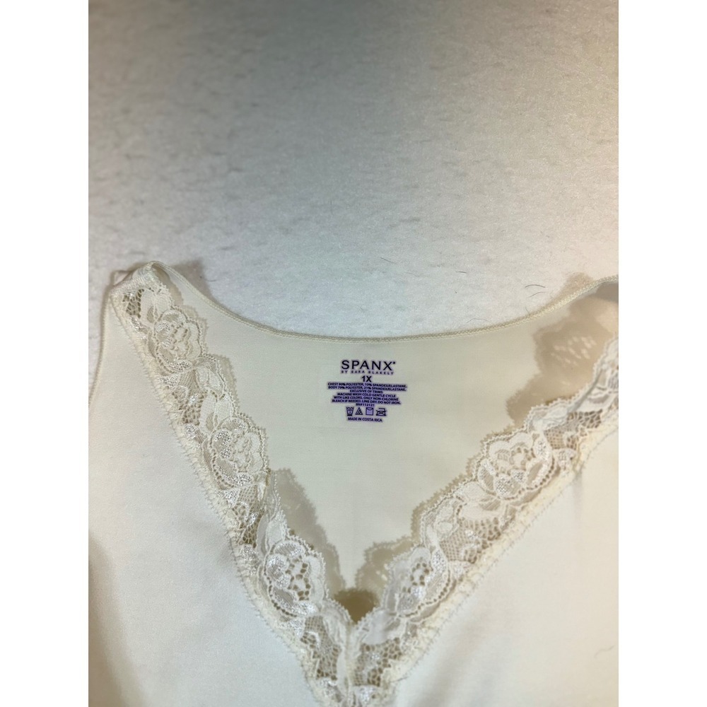 Spanx Lace Trim V Neck Tank Top Shapewear Cami Women's - Picture 3 of 3